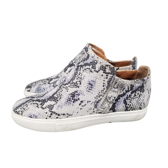 Kenneth Cole Shoes - Kenneth Cole Shoes Womens Size 6.5 Gray Reptile Leather Lowe Gentle Souls Sneake